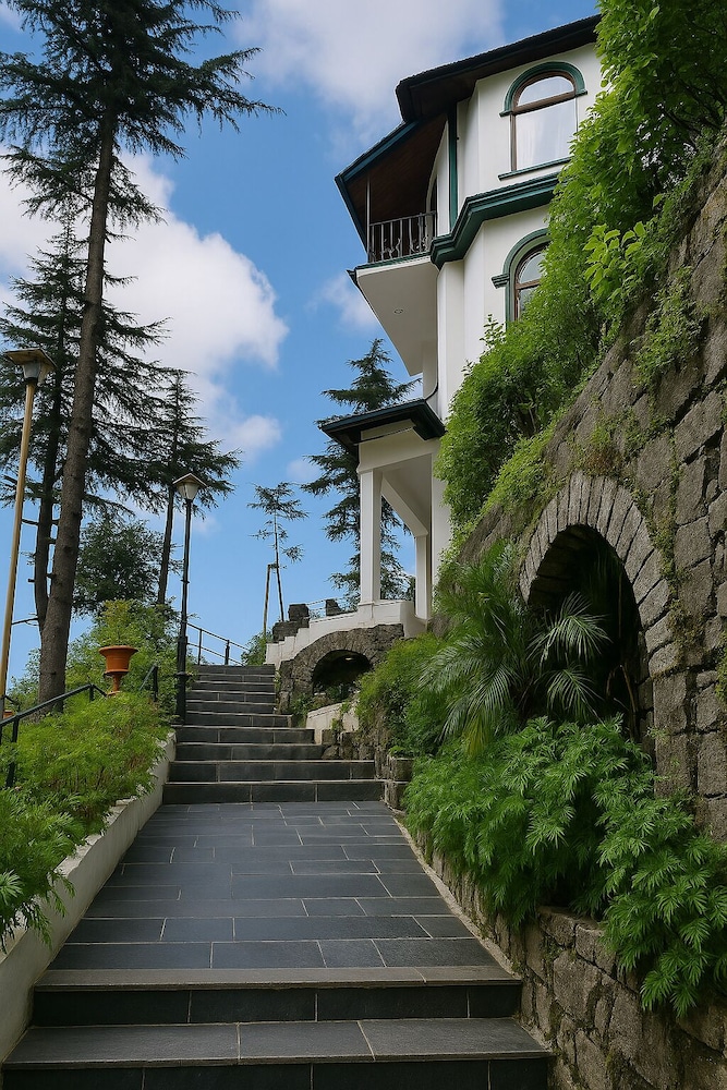 LALL JI TOURIST RESORT. 48/50