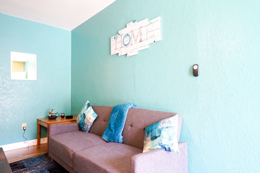 MarBay Suites 23/50