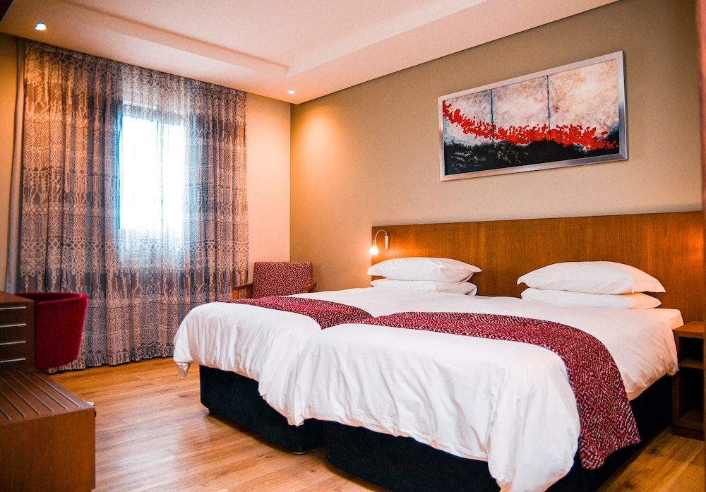 Crowne Plaza Dar Es Salaam 21/74