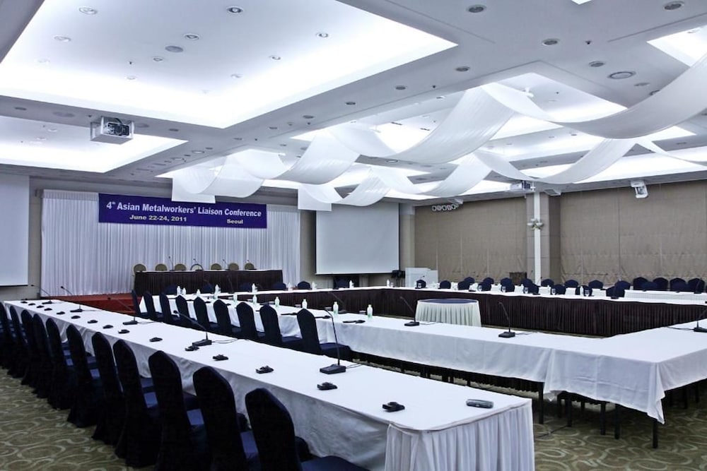 Samjung Hotel 38/44