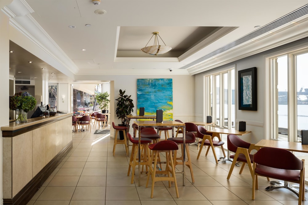 Rydges Newcastle 49/65