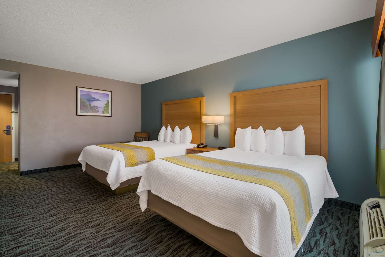 Mini, Suite, 2 Queen Beds, Sofa