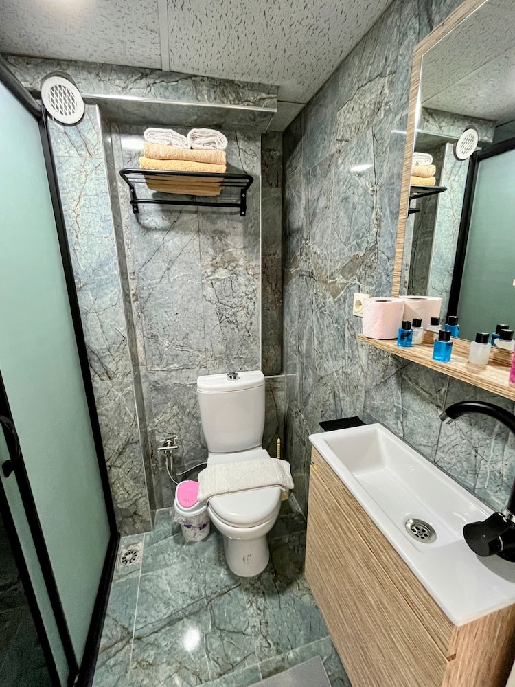 Pembe Apart Hotel 31/36