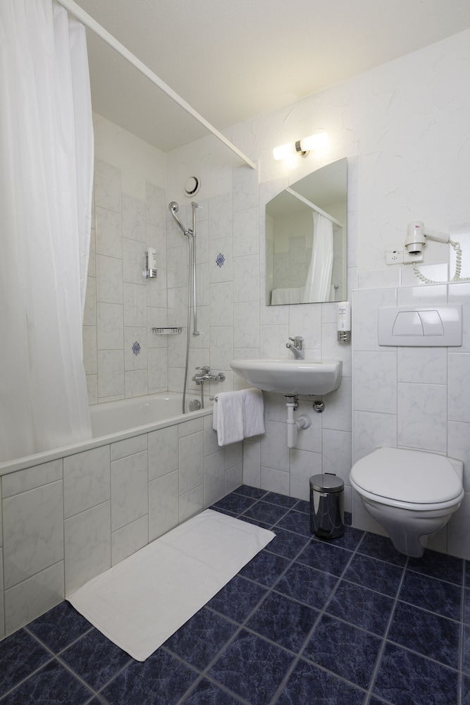 Apart-Hotel Zurich Airport 14/43