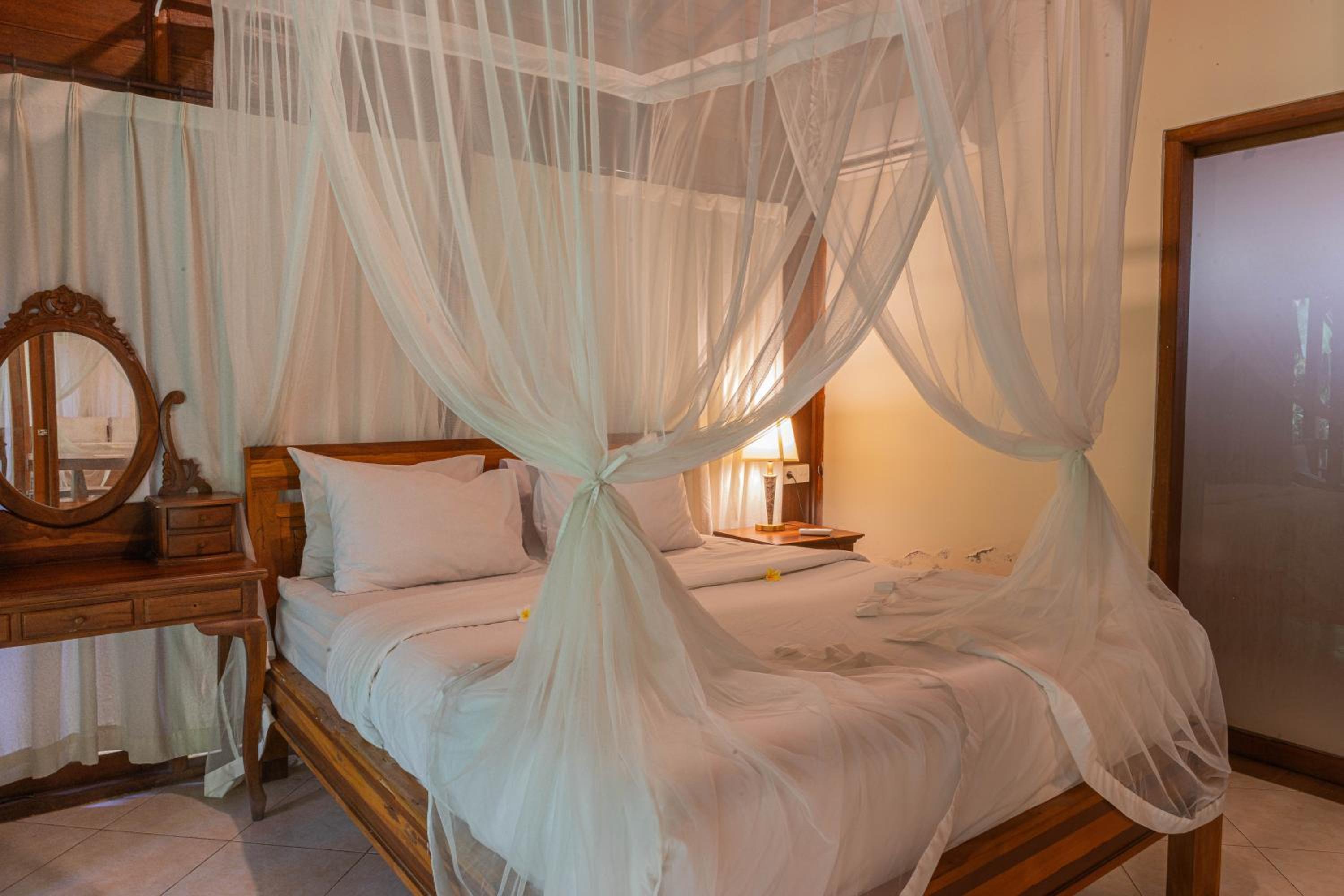 2 Bedrooms, Villa, Garden View