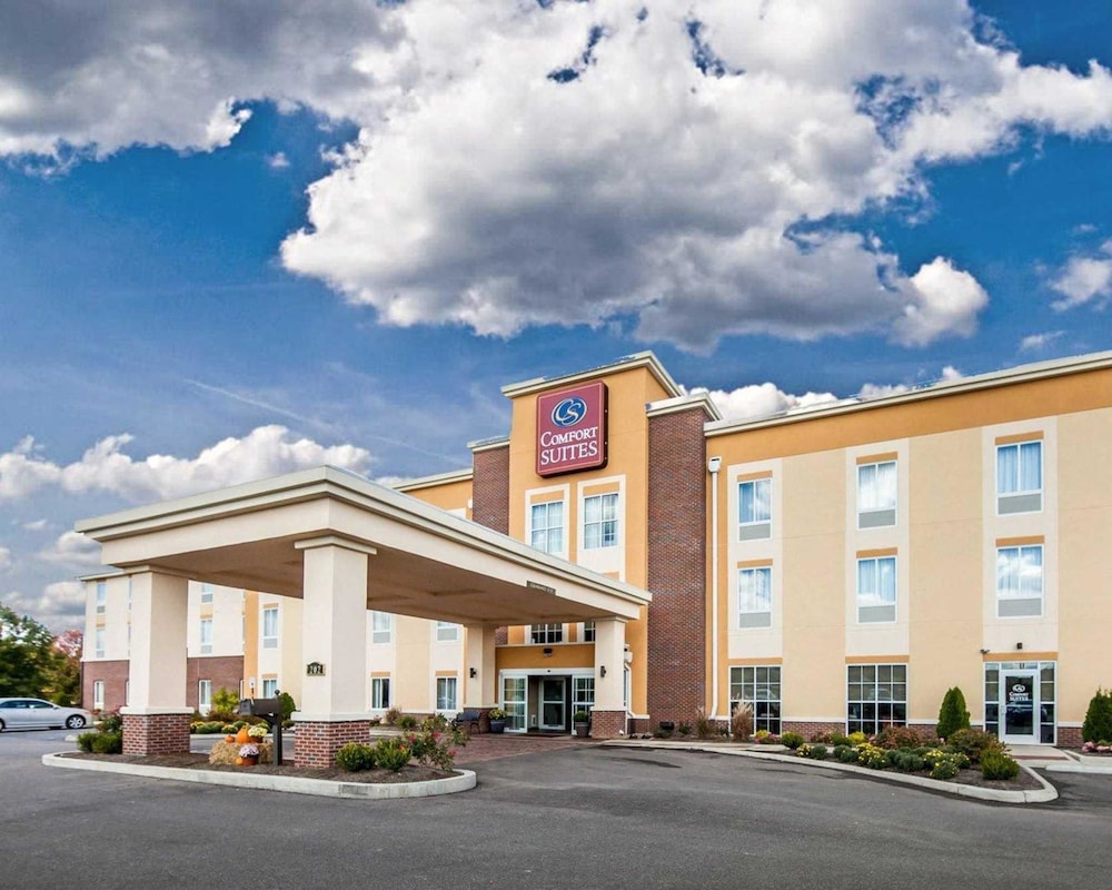Comfort Suites Marietta Parkersburg 1/49