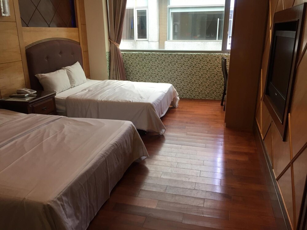 Charming Motel 13/47