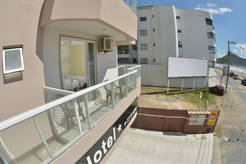 Gravata Praia Hotel 3/40