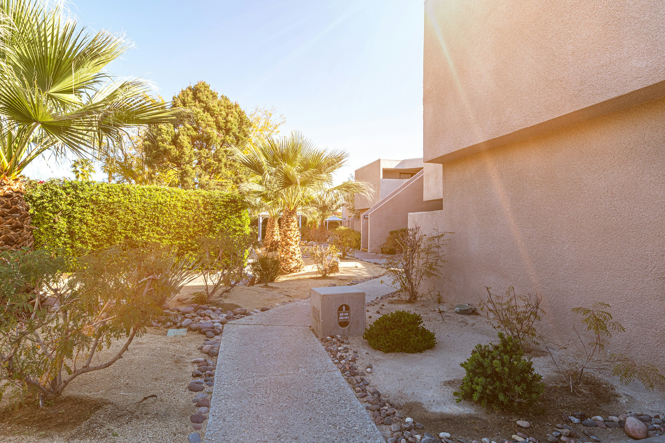Vista Mirage Resort 87/93