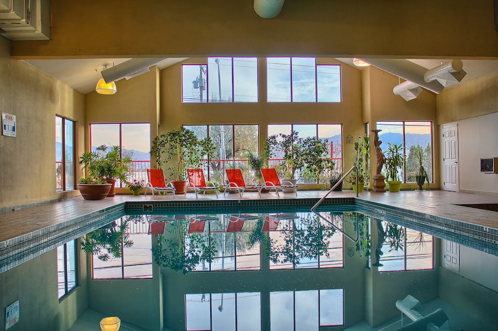 Holiday Inn Osoyoos 5/81