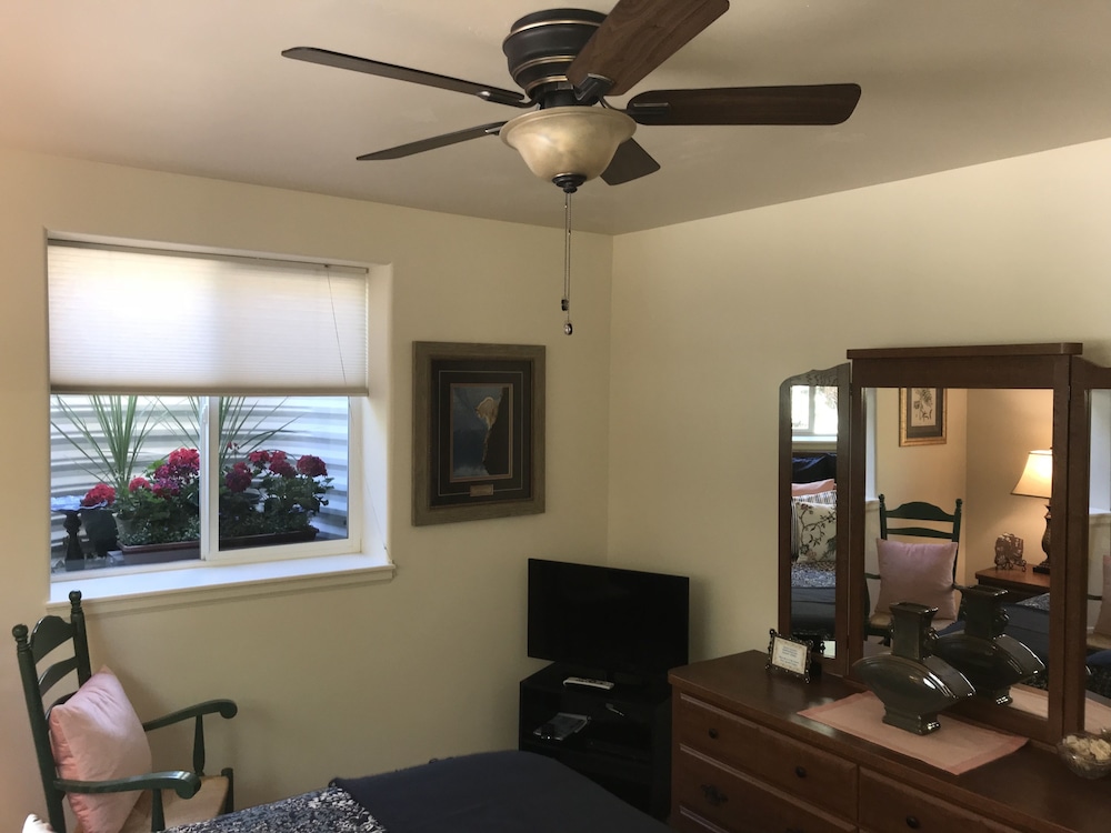 Bridal Veil B&amp;B 16/25