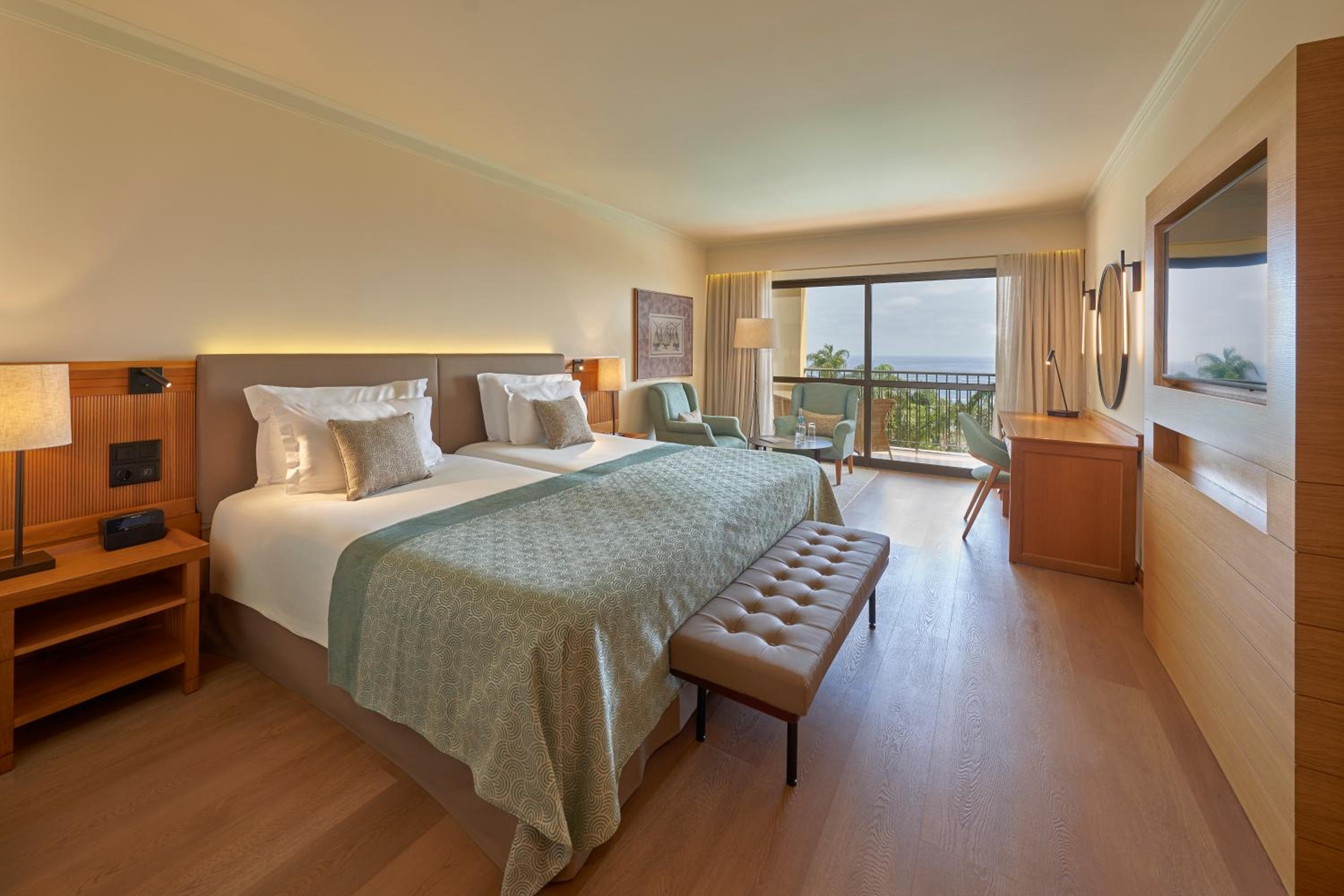 SUPERIOR, DOUBLE OR TWIN BED, SEA VIEW
