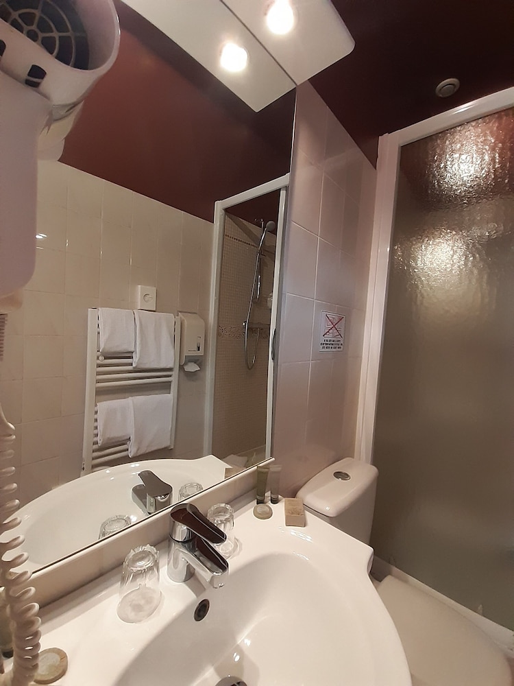 Hotel le Chatellier 49/50