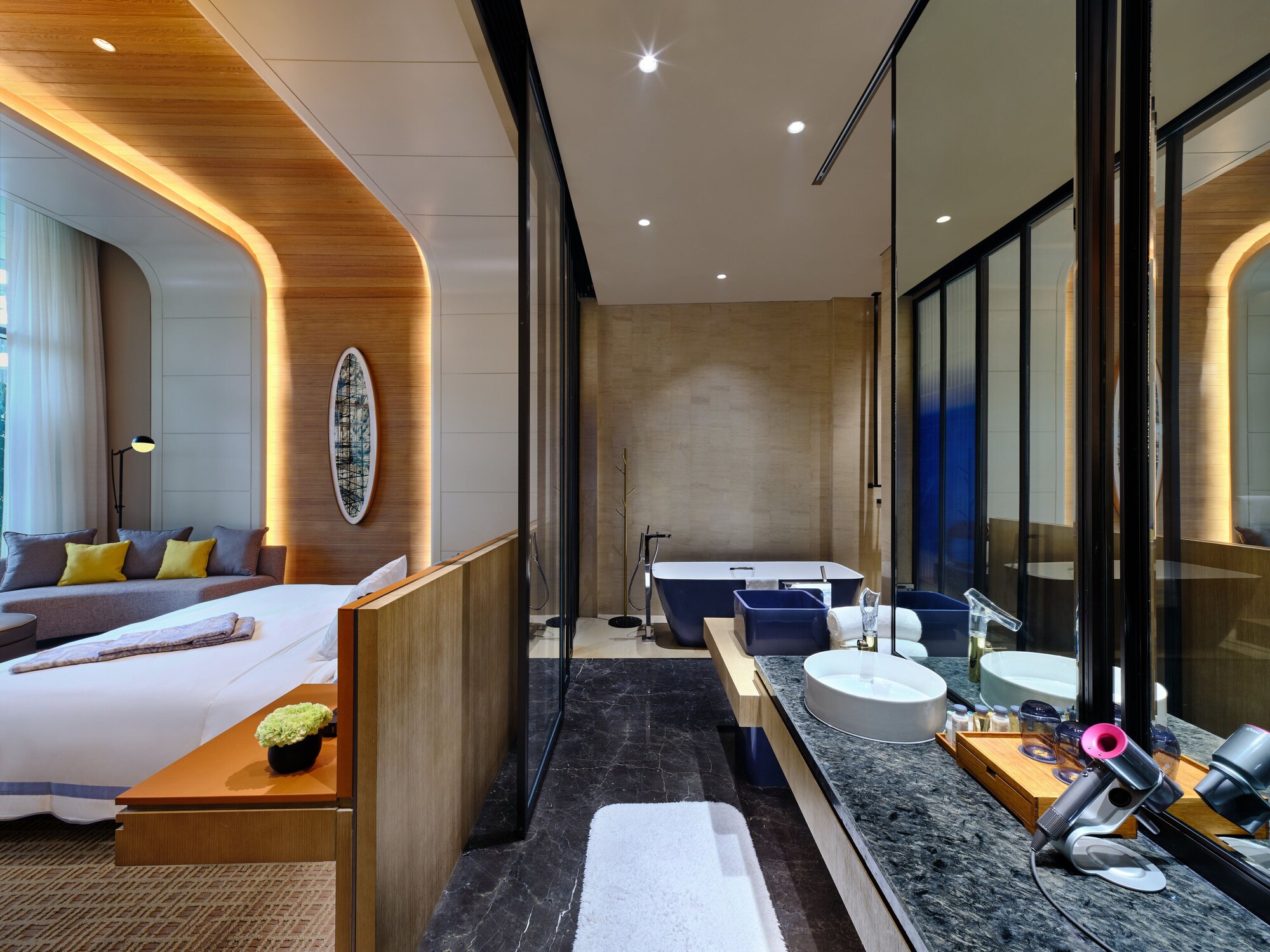 Suite, King Bed, Under View