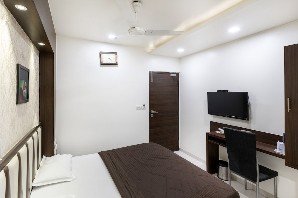 Hotel Ashish 19/39