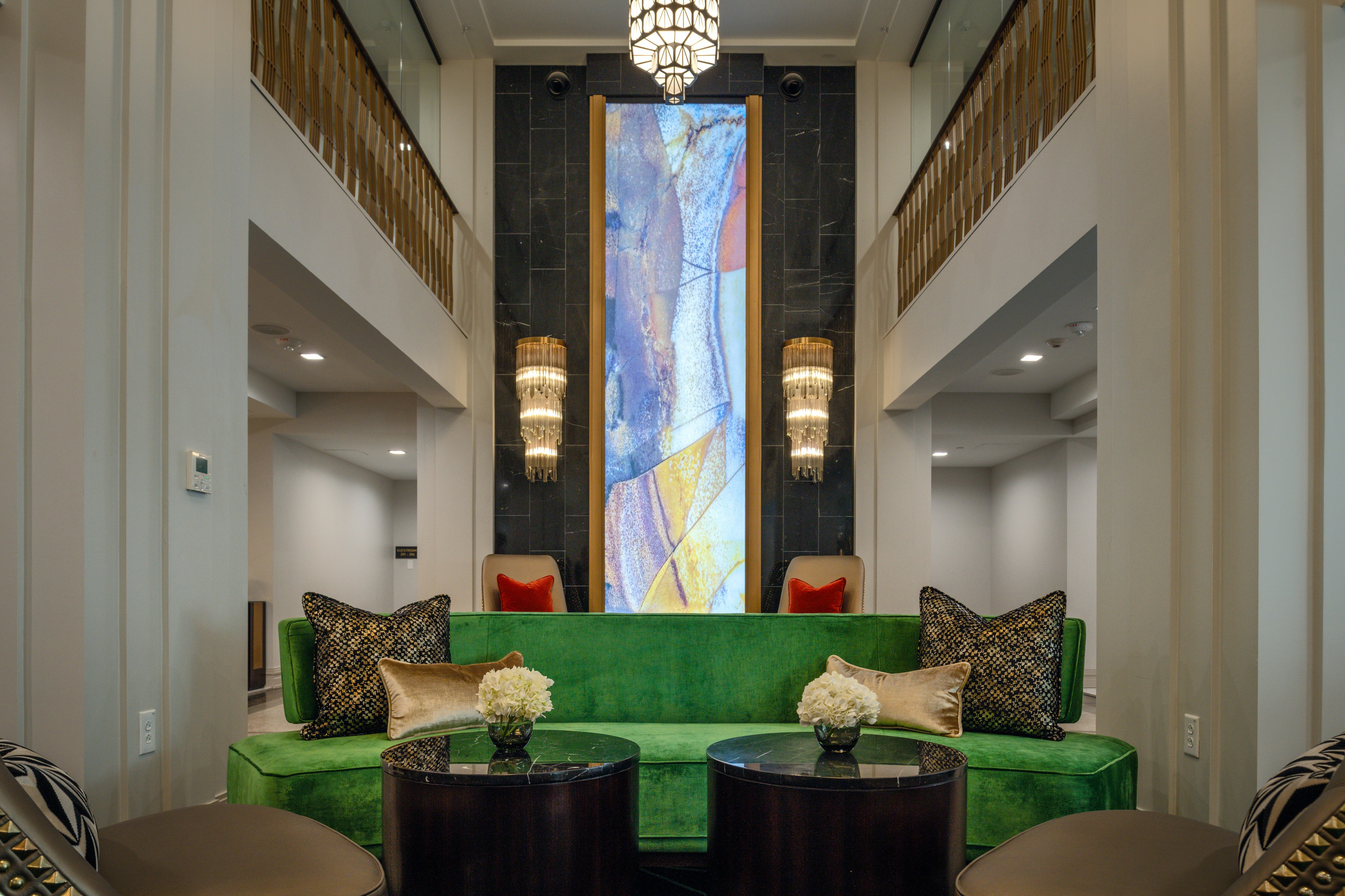 Tulsa Club Hotel Curio Collection By Hilton 56/89