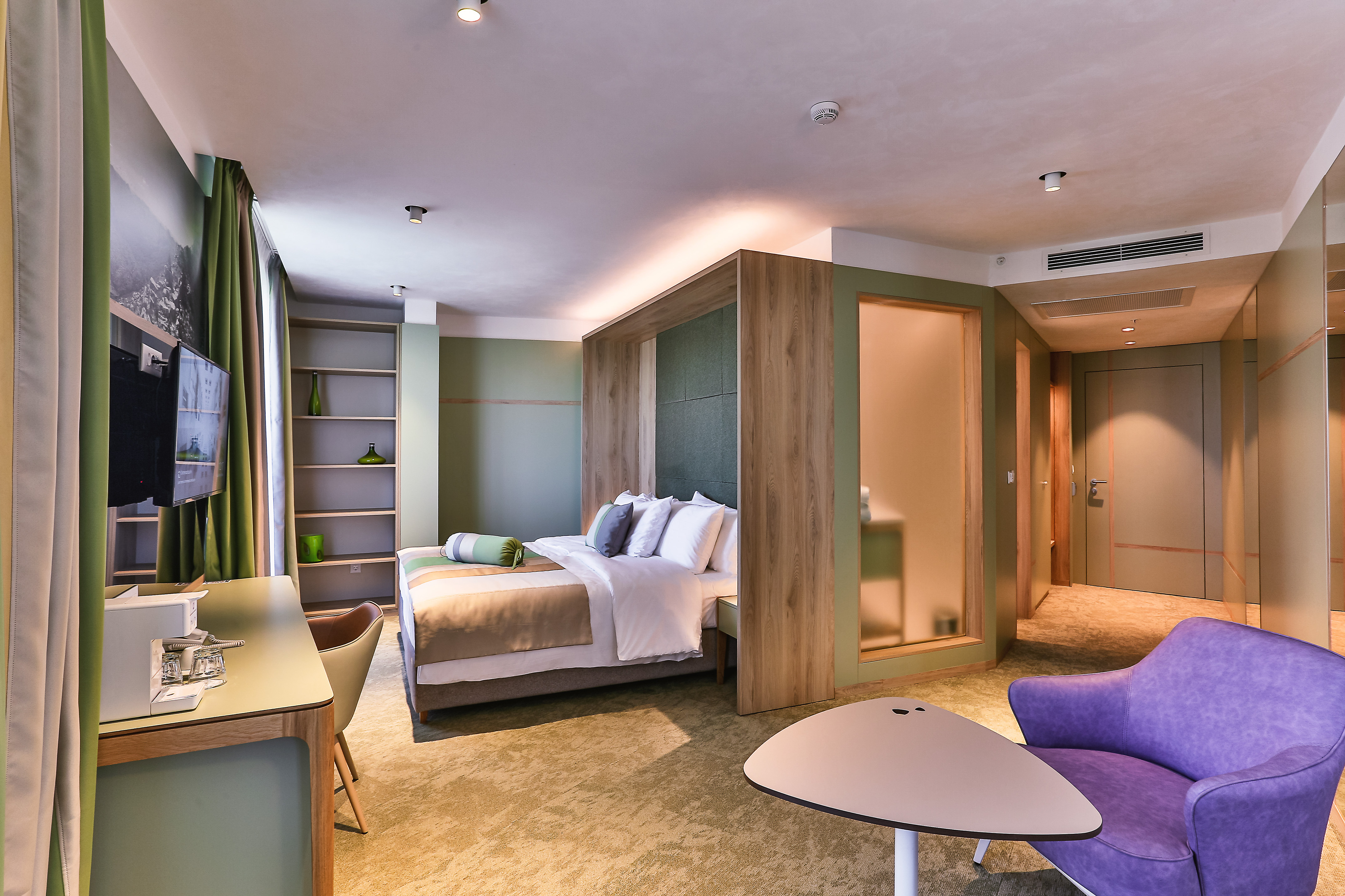 Carine Hotel Centar 33/50