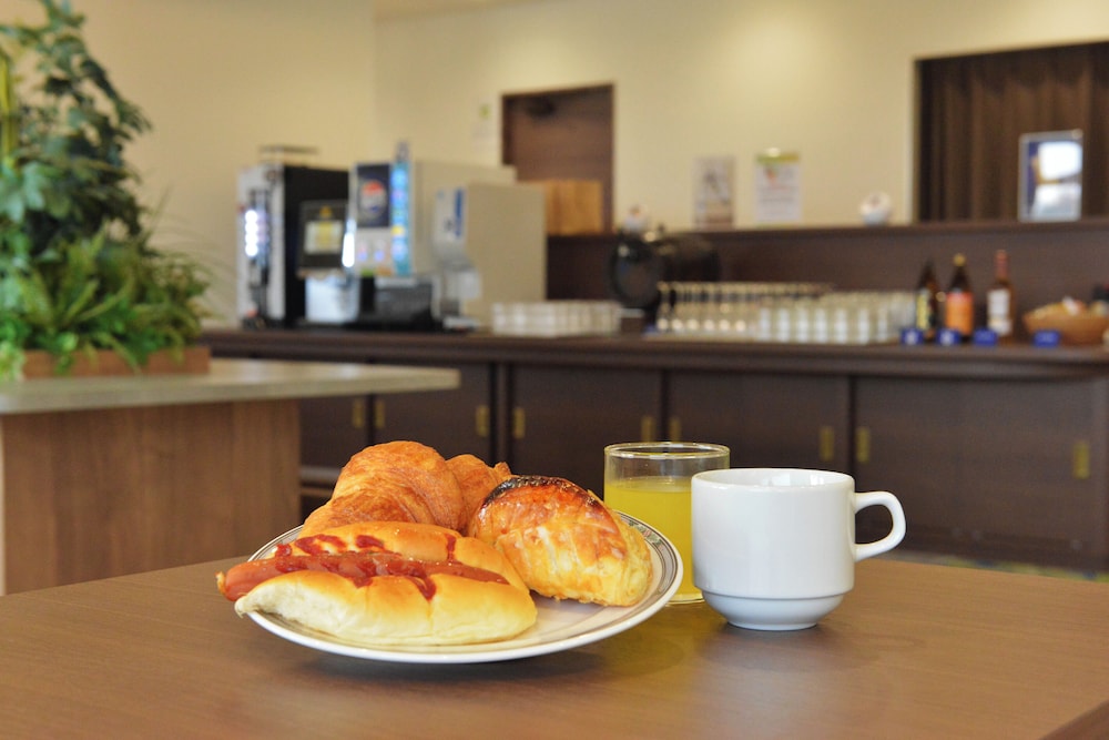 Hotel New Gaea Nishikumamoto Ekimae 16/20
