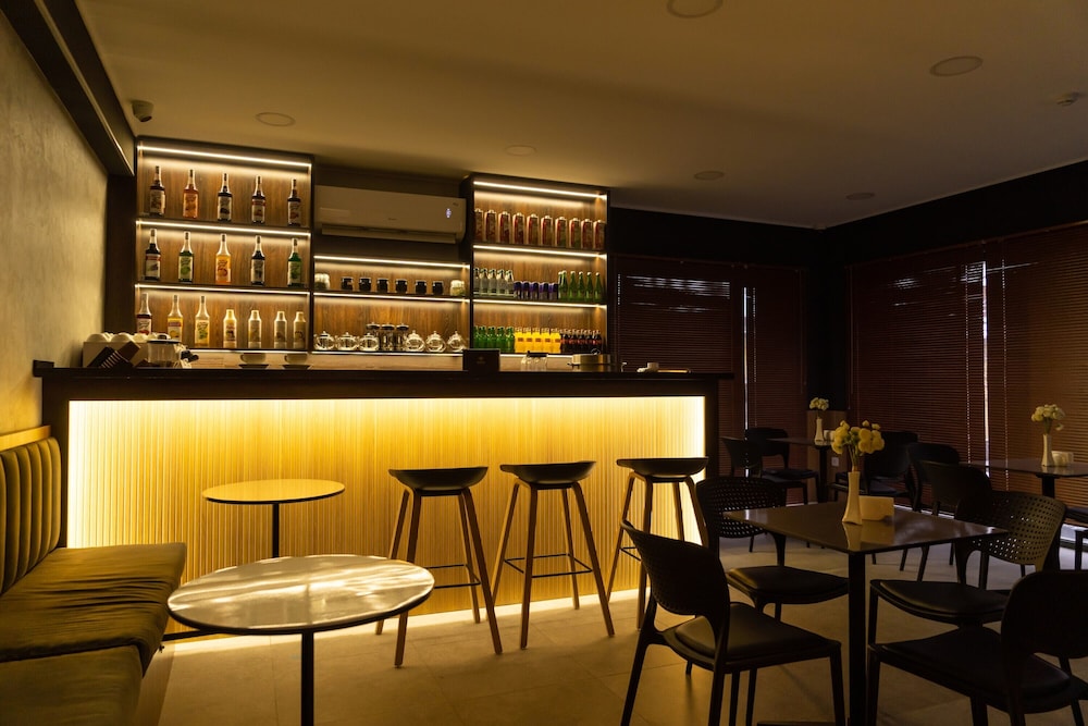 Nuovo Boutique Hotel 70/80