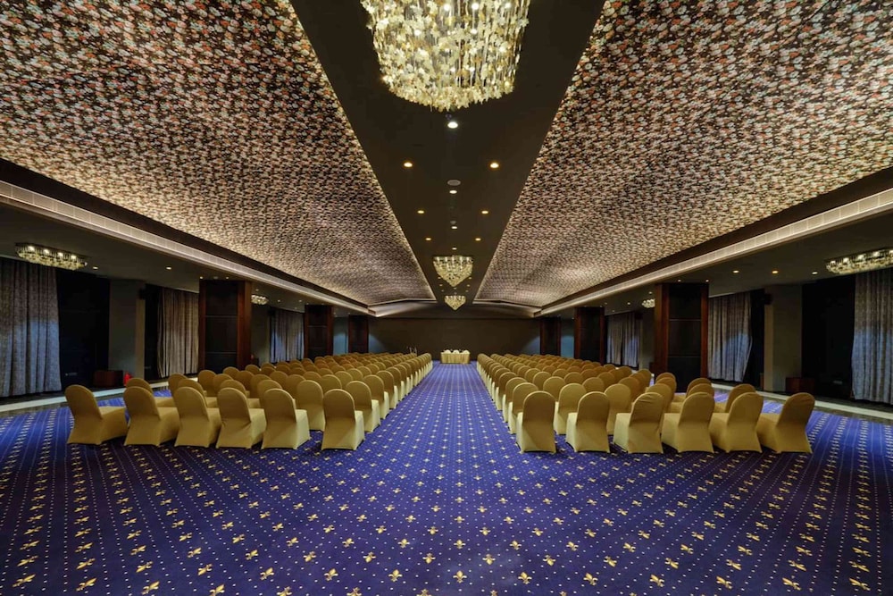 Essentia Luxury Hotel Indore 65/68