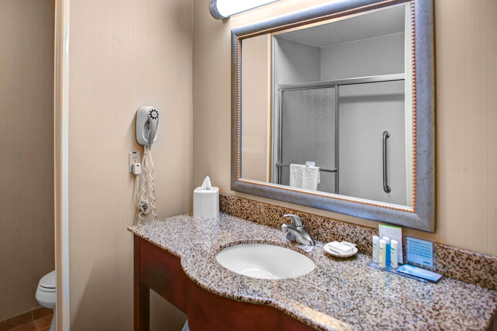 Hampton Inn Coldwater 11/40