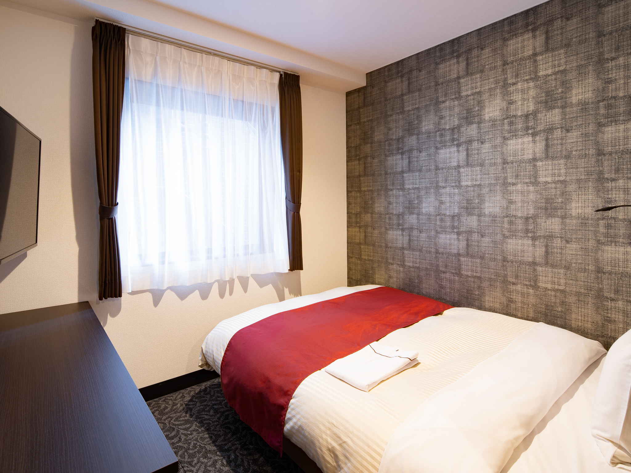 Semi Room, Single, Semi Double Bed