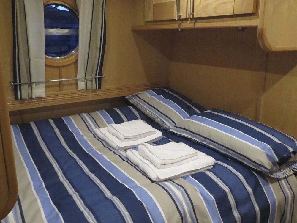 Houseboat Hotels - Hotel boat 6/31