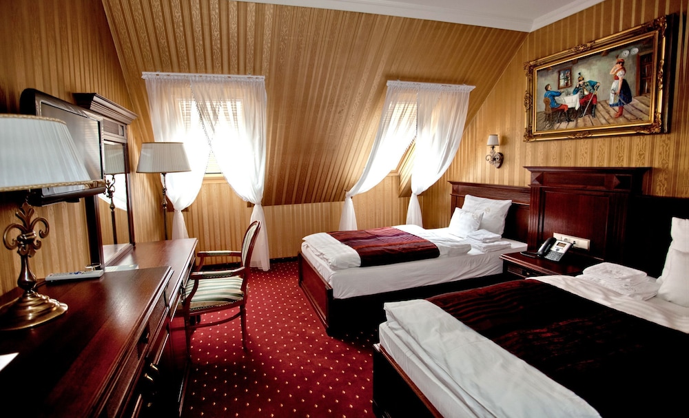 Hotel Obester 9/28