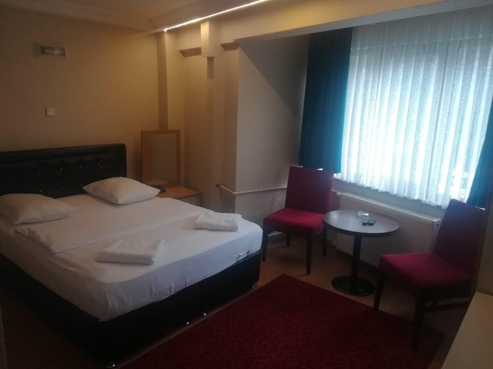 Bordo Hotel 8/38