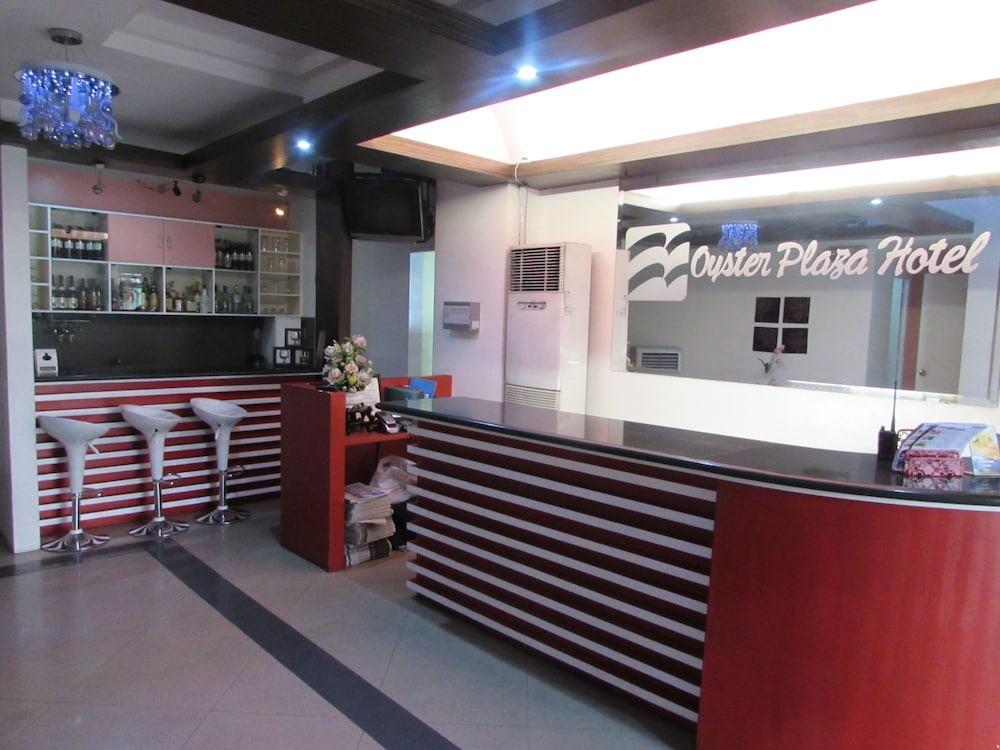 Oyster Plaza Hotel 5/37
