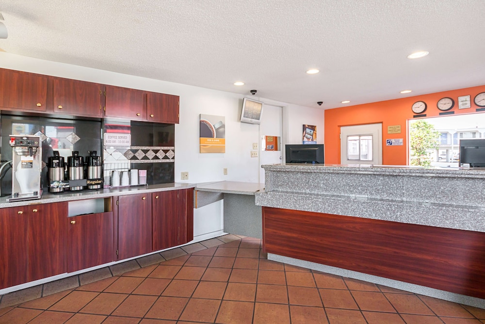 Motel6 El Paso, TX - Airport - Fort Bliss 13/44