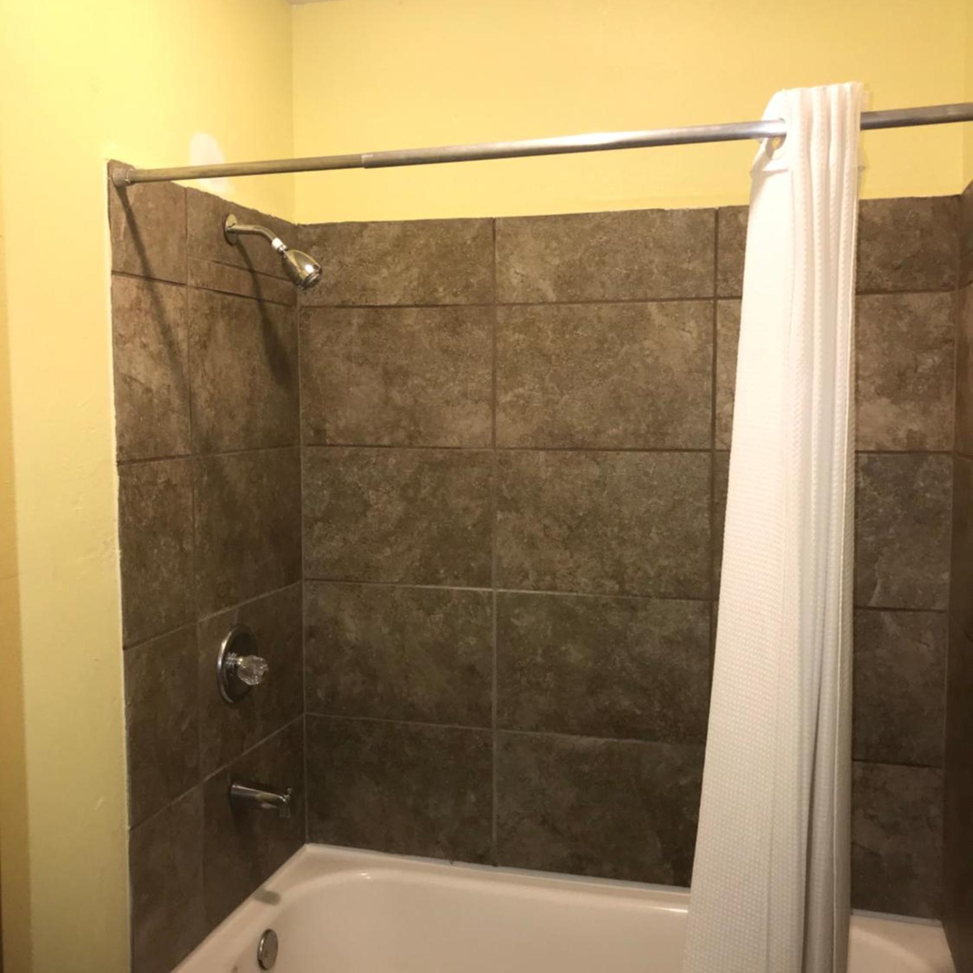 Linder Motor Lodge 20/21