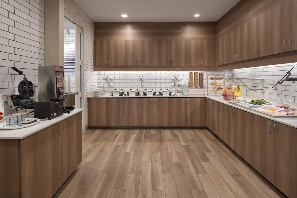 Residence Inn by Marriott Walnut Creek 10/46