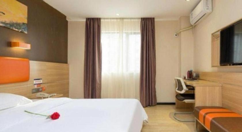 7 Days Premium (Shenzhen Dalang Commercial Center) 31/44