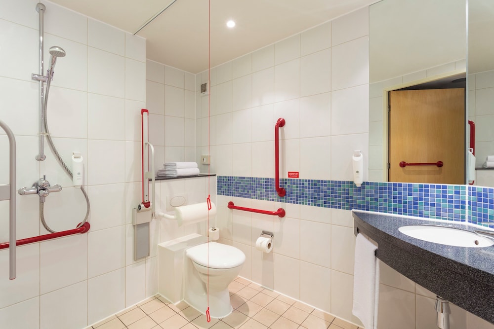 Holiday Inn Express Birmingham Redditch 49/50
