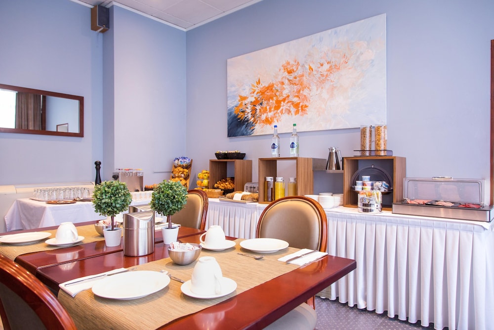 Hotel Sagitta 21/25