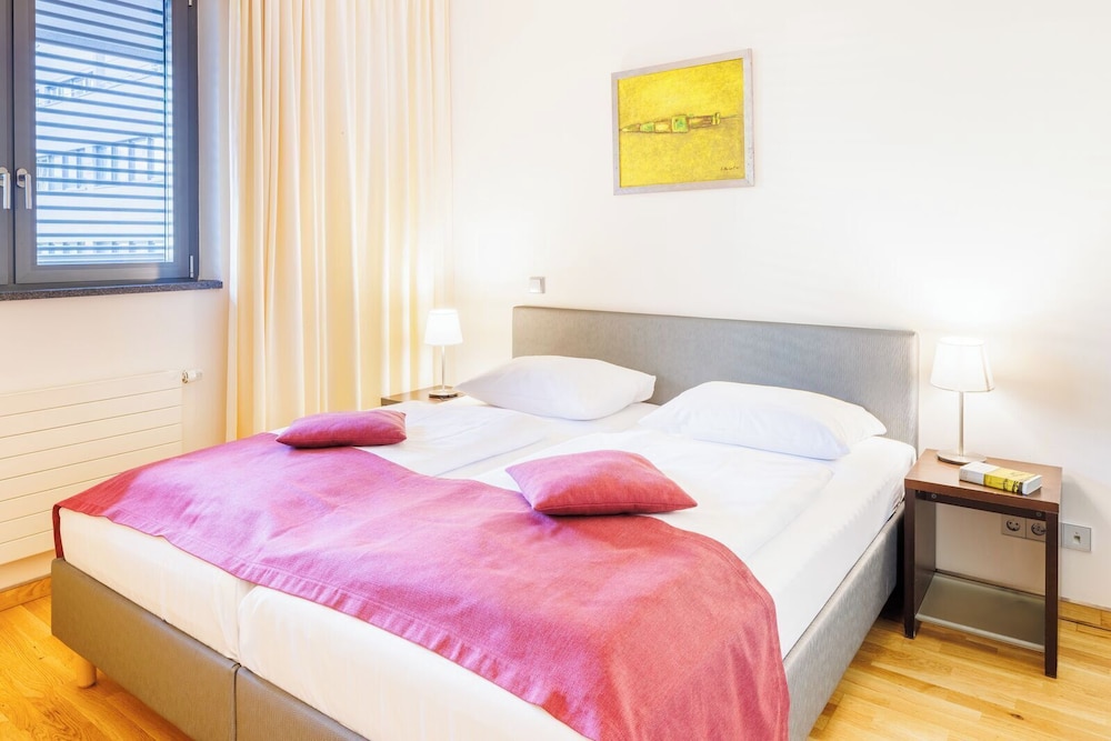 1 BEDROOM, SUPERIOR, APARTMENT