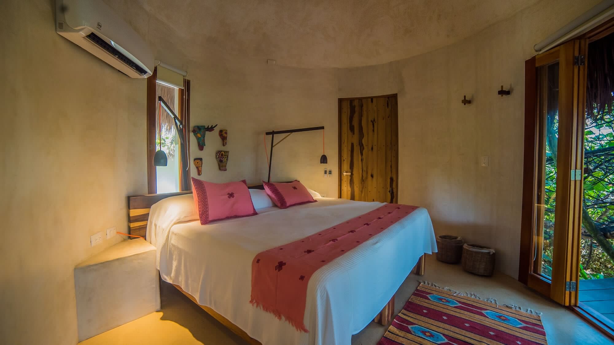 Maya, House, King Bed, Partial Ocean View، Hotel Poc Na 3/8
