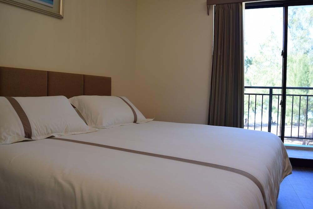 Saipan Beach Hotel 21/66