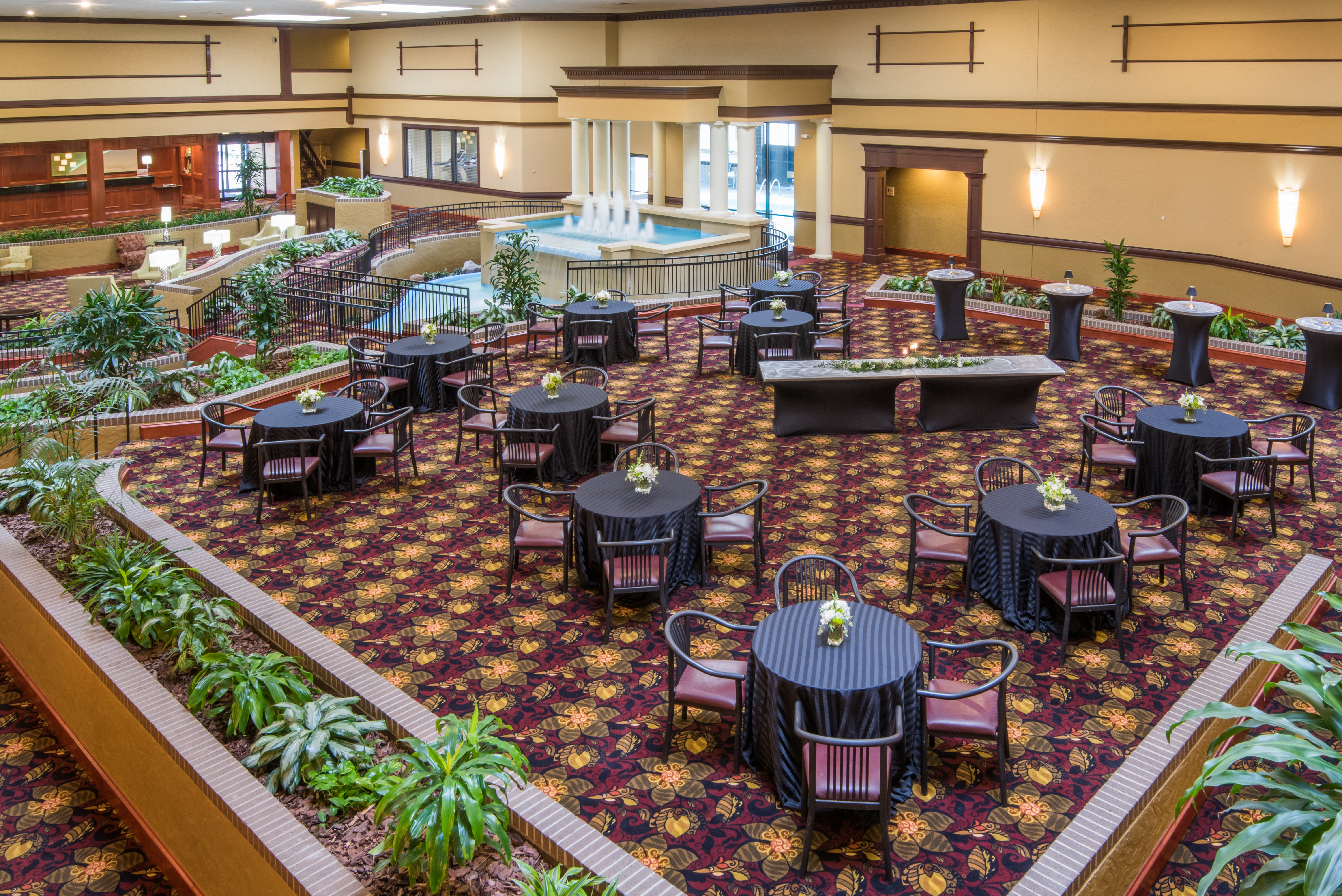 Holiday Inn Hotel and Suites Cincinnati-Eastgate(I-275e) 7/39