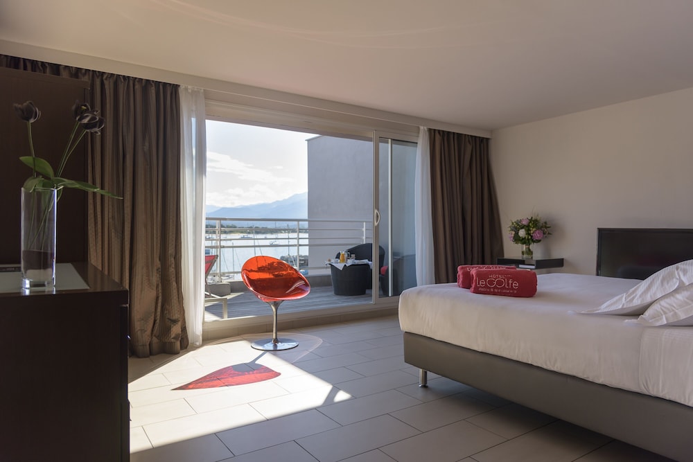 2 Bedrooms, Master, Suite, Double and Twin Beds, Sea View, Balcony