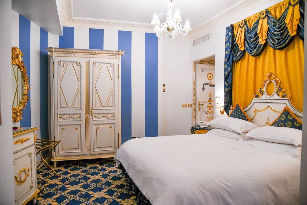 JUNIOR SUITE, GARDEN VIEW