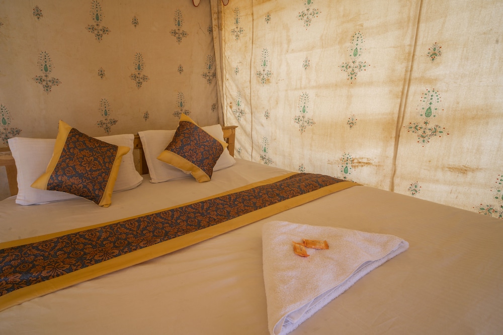 Bhati Desert Camp Sam 16/50