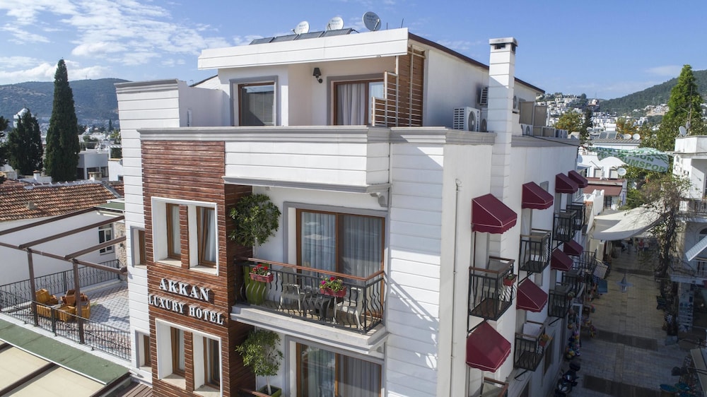 AKKAN LUXURY HOTEL 2/84