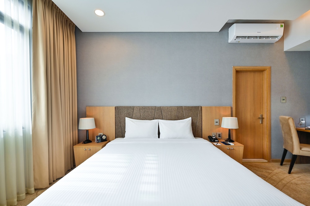 Muong Thanh Grand Saigon Centre Hotel 21/71