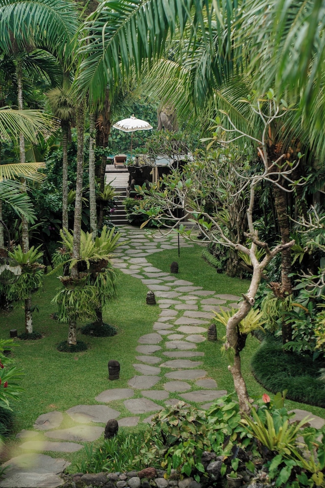 The Sankara Suites & Villas 66/73