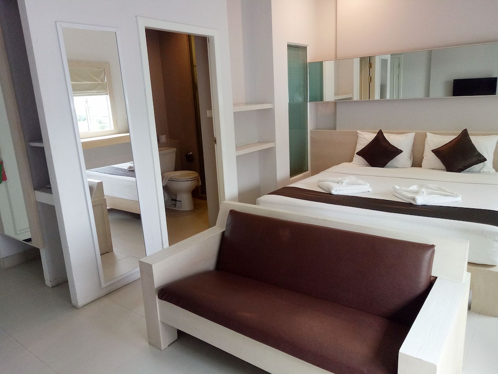 Khuang Singh Residence Chiangmai 18/50