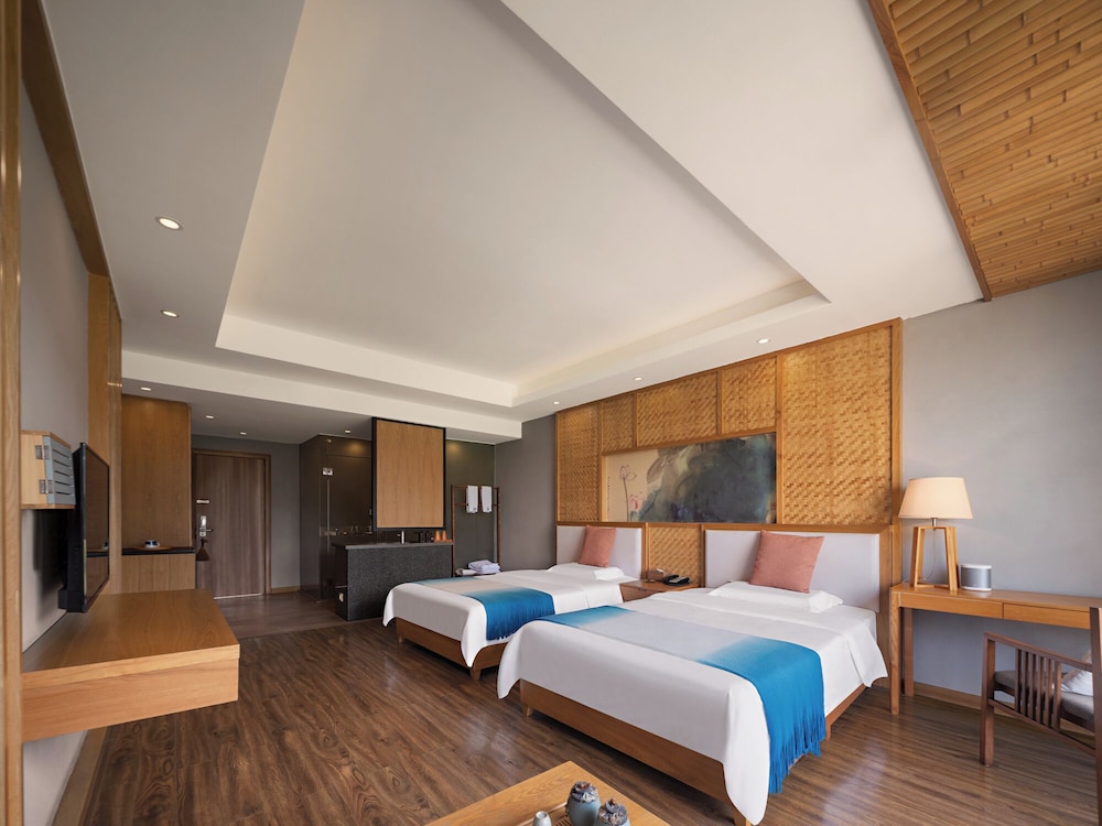 Yangshuo Zen Garden Resort 16/99