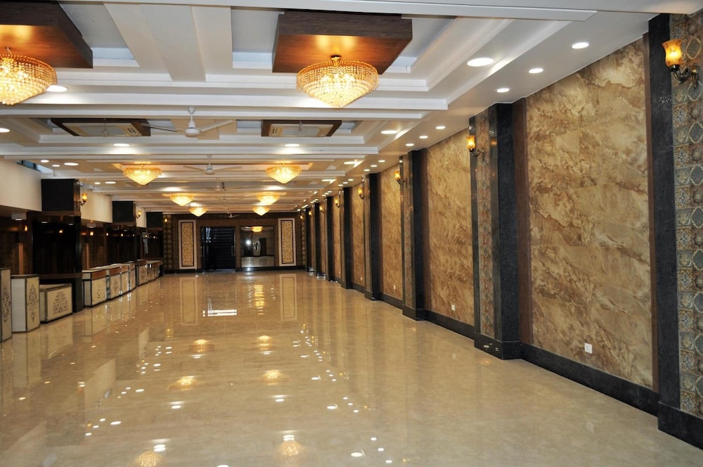 Hotel Continental Blue 10/44