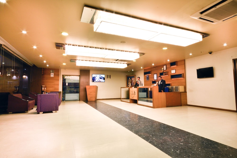 PLATINUM INN HOTEL 27/46